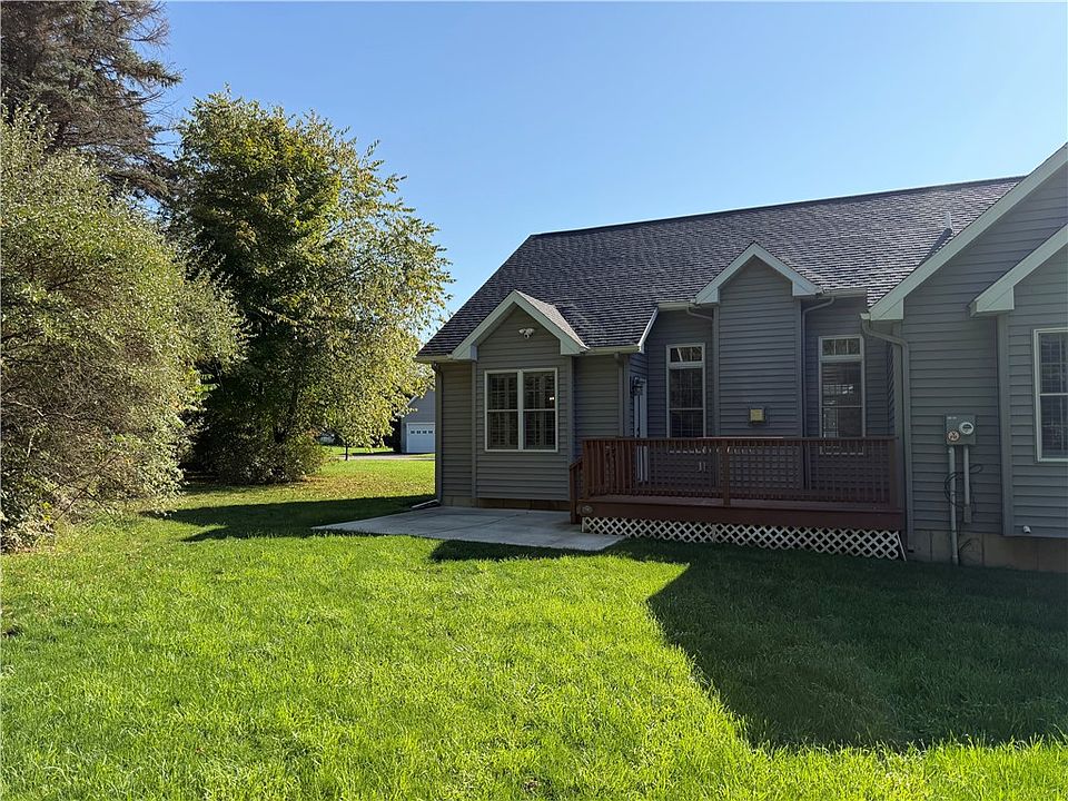 1st image of 405 Greystone Dr