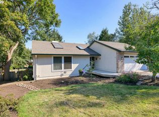 9315 SW Lake St, Tigard, OR 97223
