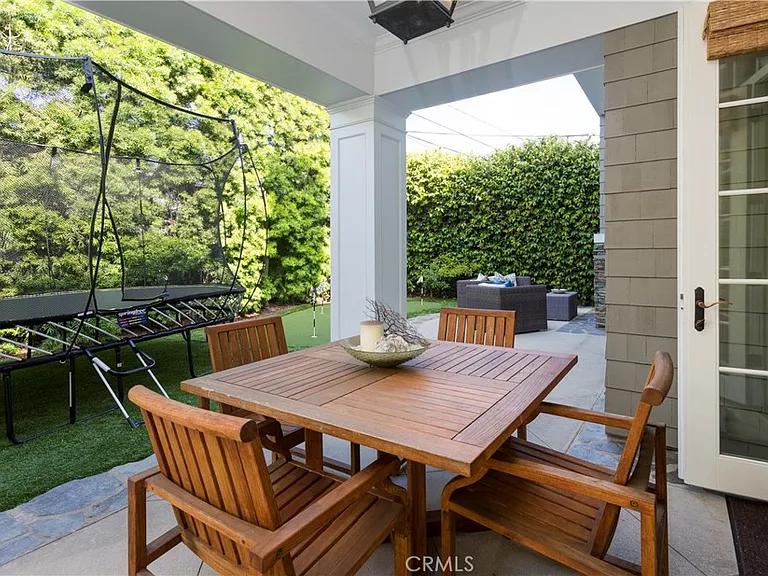 2705 Palm Ave — Photo 13