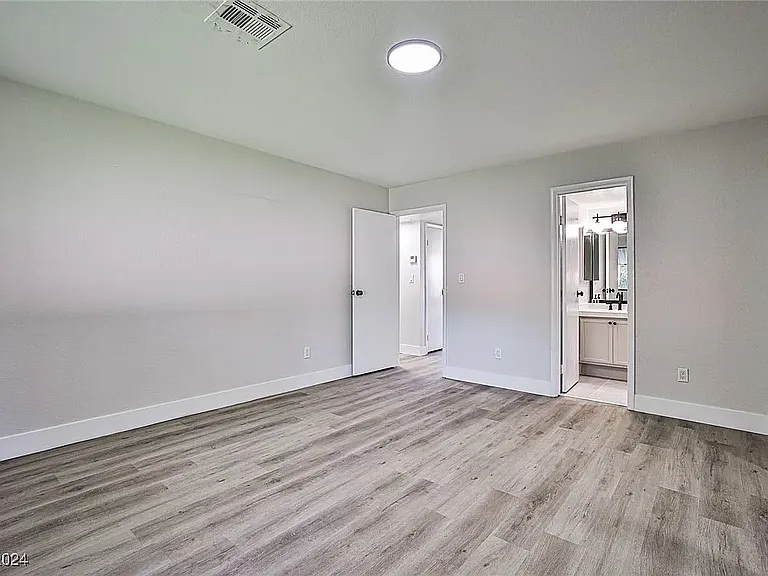 2712 Beaver Creek Ct #101 — Photo 16