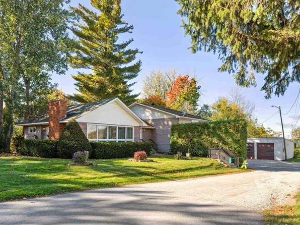 21 Mott Street, Alburgh, VT 05440