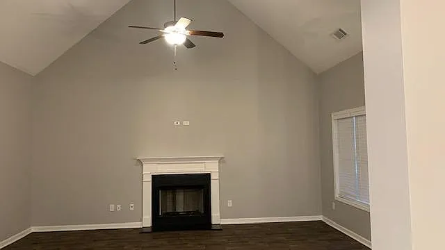 408 Glenn Trl — Photo 5