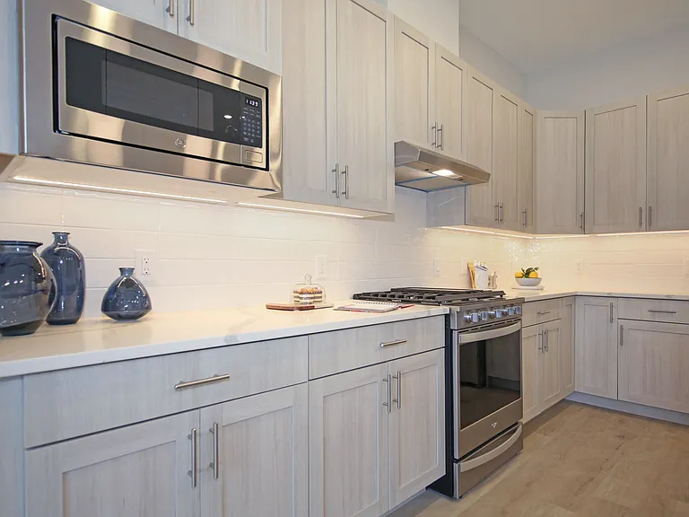 Kitchen hood that vents to exterior