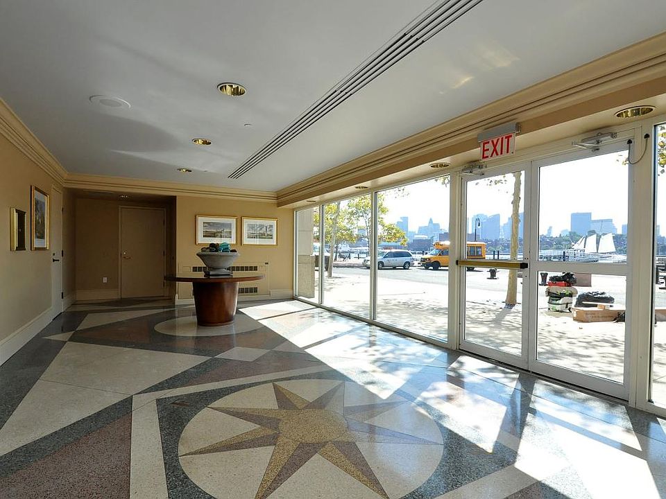 West Wing lobby
