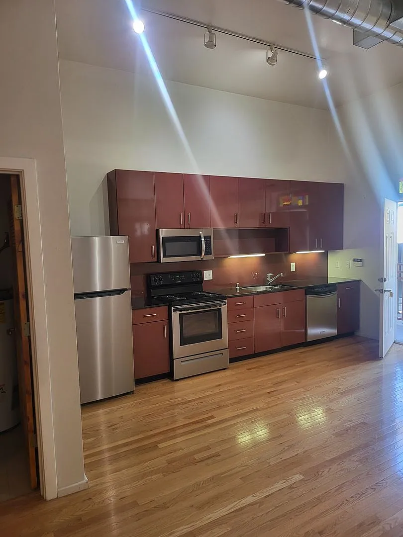 Ground floor Loft Efficiency 1/BA — Photo 1