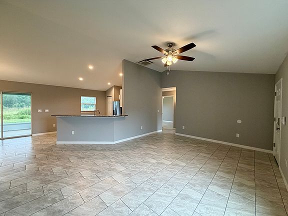 5th image of 15677 SW 37th Cir
