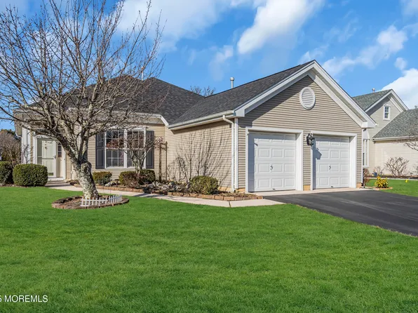 3 Summerlawn Drive, Lakewood, NJ 08701