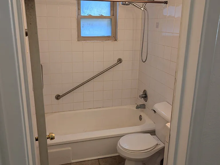 2668 Losantiville Ave #2 — Photo 14