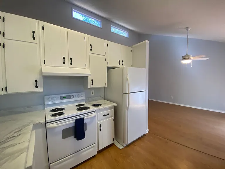3154 Folsom Rd — Photo 9