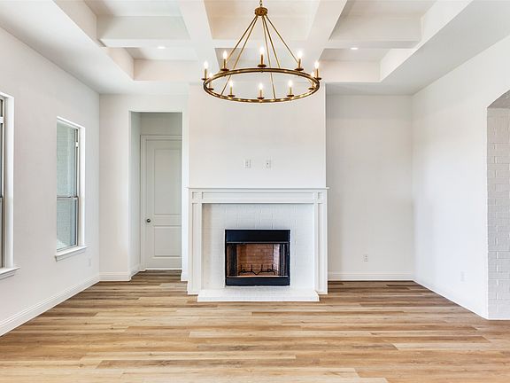 5th image of 179 Galena St