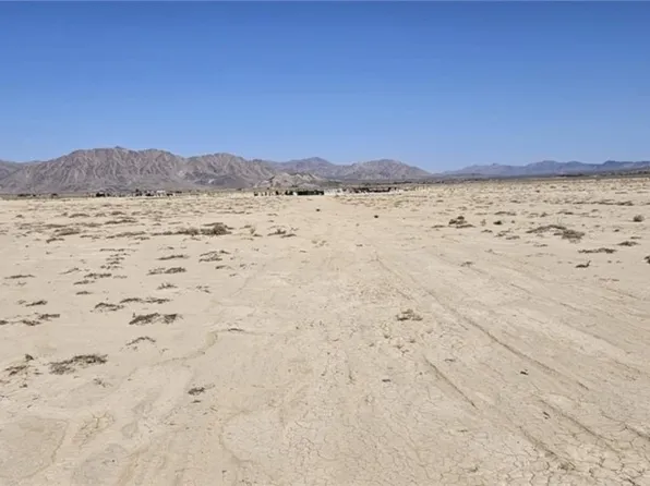 800 Lincoln Ave, Lucerne Valley, CA 92356