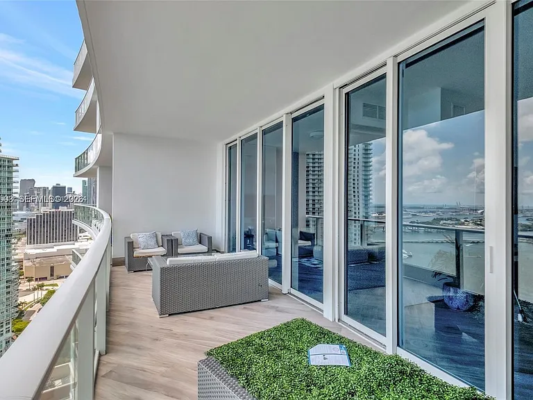 2020 N Bayshore Dr #3408 — Photo 25