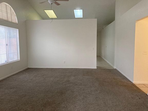 3rd image of 4831 N Cristy Ave