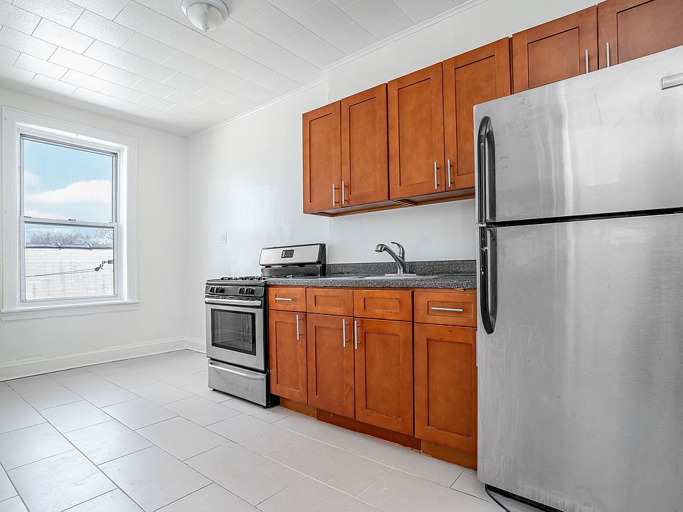 1st image of 27-15 24th Ave #2