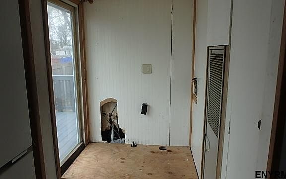 4th image of 17 Richardson St