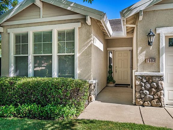 2nd image of 2603 Deerwood Ct
