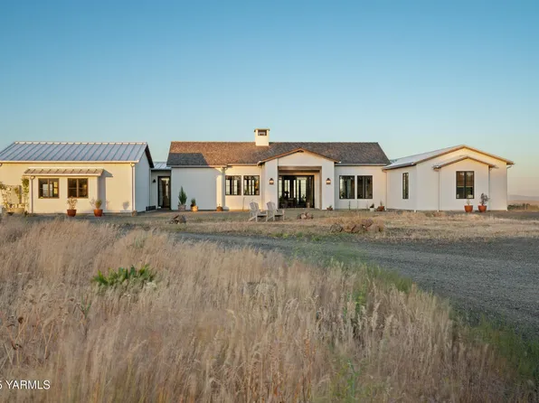1559 Watson Rd, Cowiche, WA 98923