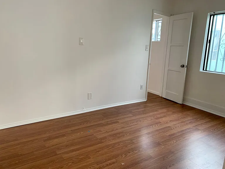 1209 E Doidge Ct — Photo 9