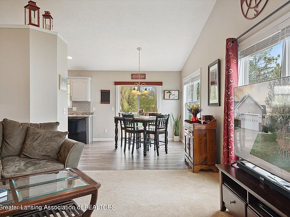 5th image of 5033 Glendurgan Ct #15