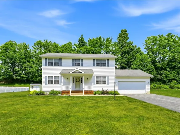 50 Family Cir, Lee Center, NY 13363
