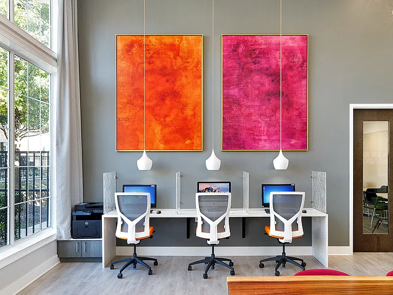 24-Hour Business Center with Computers and Wireless Printing