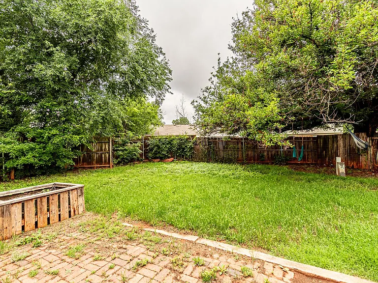 3808 Oakcliff Dr — Photo 28