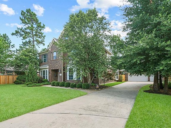 Plenty of room for parking