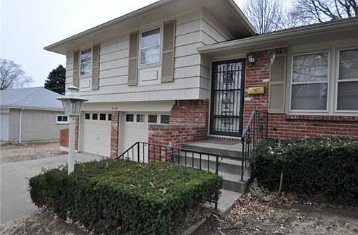 4th image of 3724 S Greenwich Ln