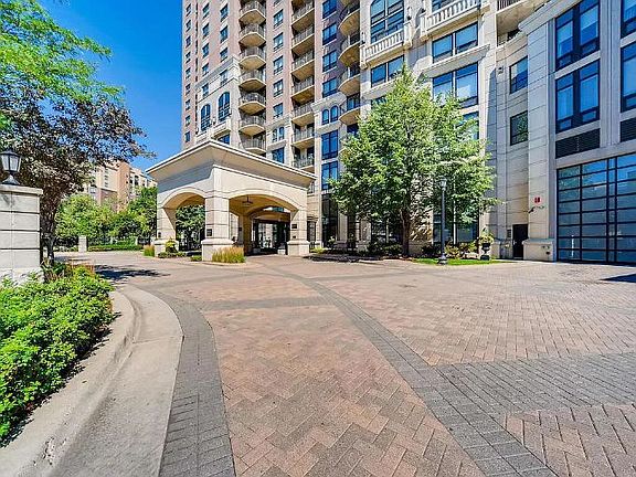 2nd image of 500 Grant St E #207