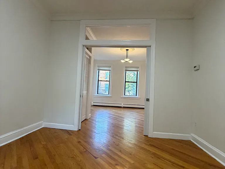 389 Woodlawn Ave #1 — Photo 9