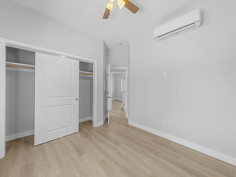 6048 Estelle St — Photo 9