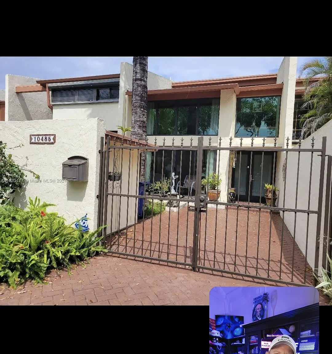 3 bed, 2.5 bath, 1966 sqft, $3,700 — Photo 2