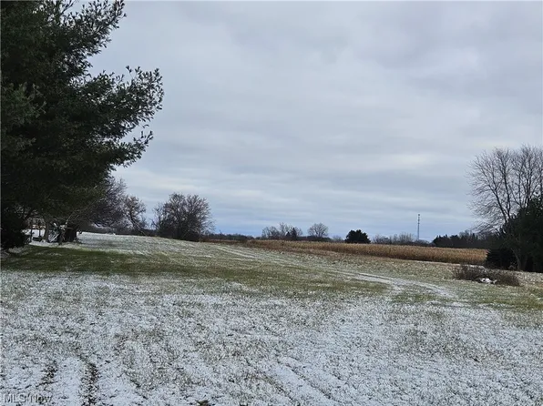 Cemetery Rd, Burbank, OH 44214