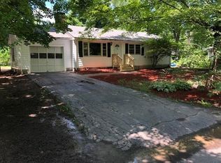 25 Colonial Ave, Easthampton, MA 01027