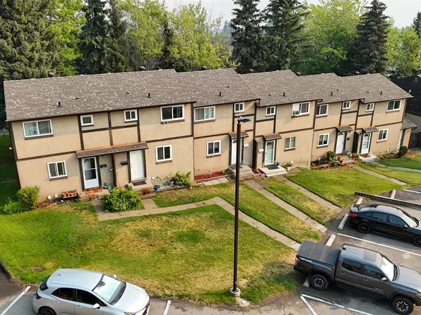 1605 Summit Dr #17, Kamloops, BC V2E 2A5
