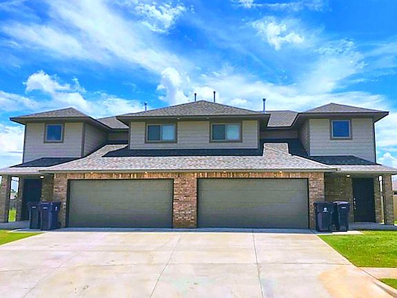 2nd image of 8806 SW 45th St