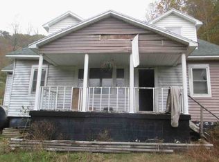 1087 Barbara Rd, Oakwood, VA 24631