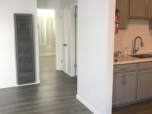 4th image of 6011 Bayview Ave #6011