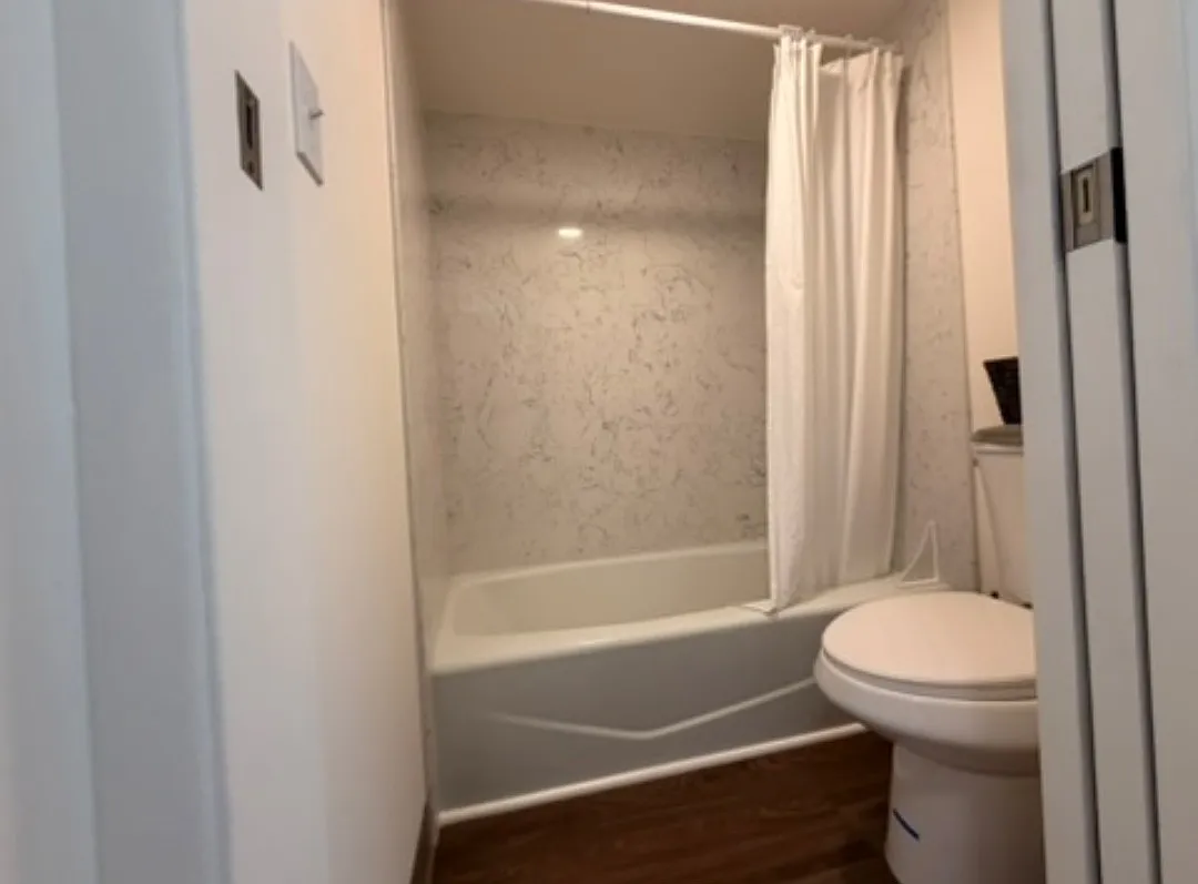 Building Photo - 411 Hobron Ln #1506