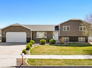 208 38th Ave NE, Great Falls, MT 59404