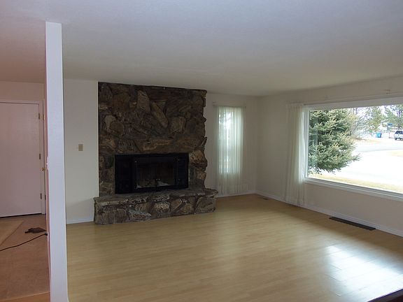 4th image of 865 Trotter Dr