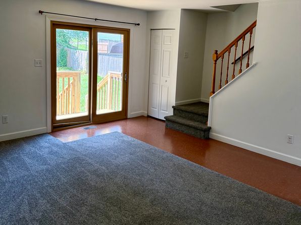 7 Cypress Dr