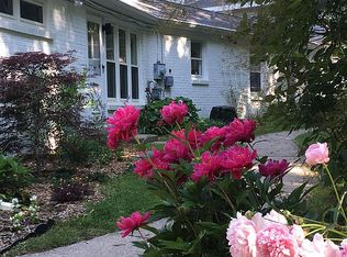 4218 Oakland Dr, Kalamazoo, MI 49008