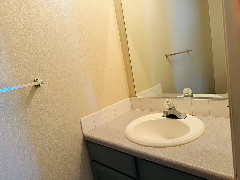 4556 NE 119th Ave #10 — Photo 10
