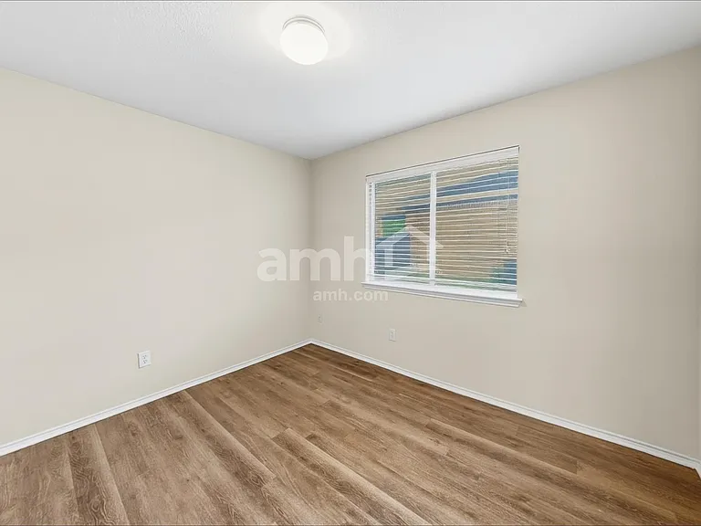 2288 Green Meadows Ln — Photo 15
