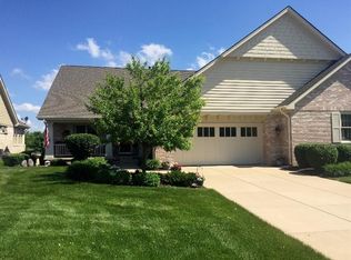 1010 Sterling Ct, Crown Point, IN 46307