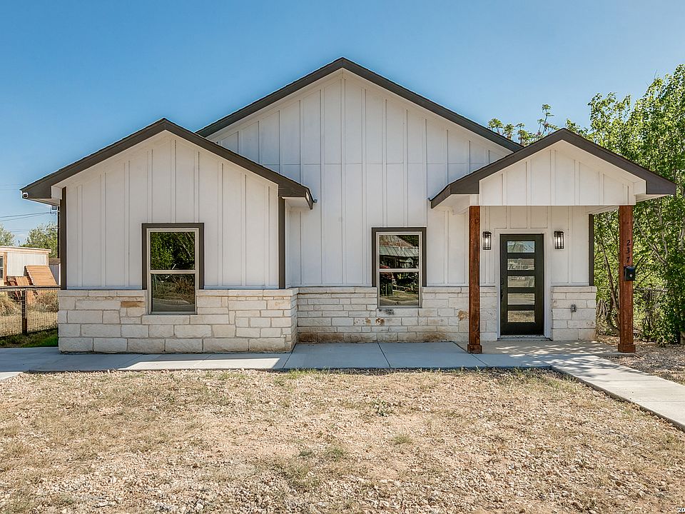 1st image of 237 Avenue D