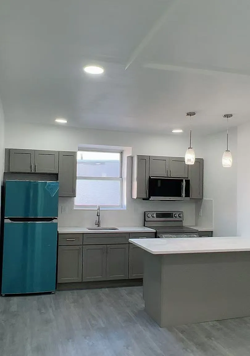 2 bed, 800 sqft, $1,250 — Photo 3