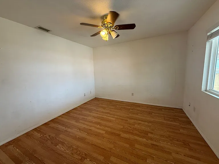 640 Felicita Ave — Photo 4