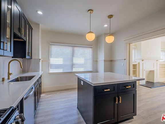 4th image of 216 N Catalina Ave #216B